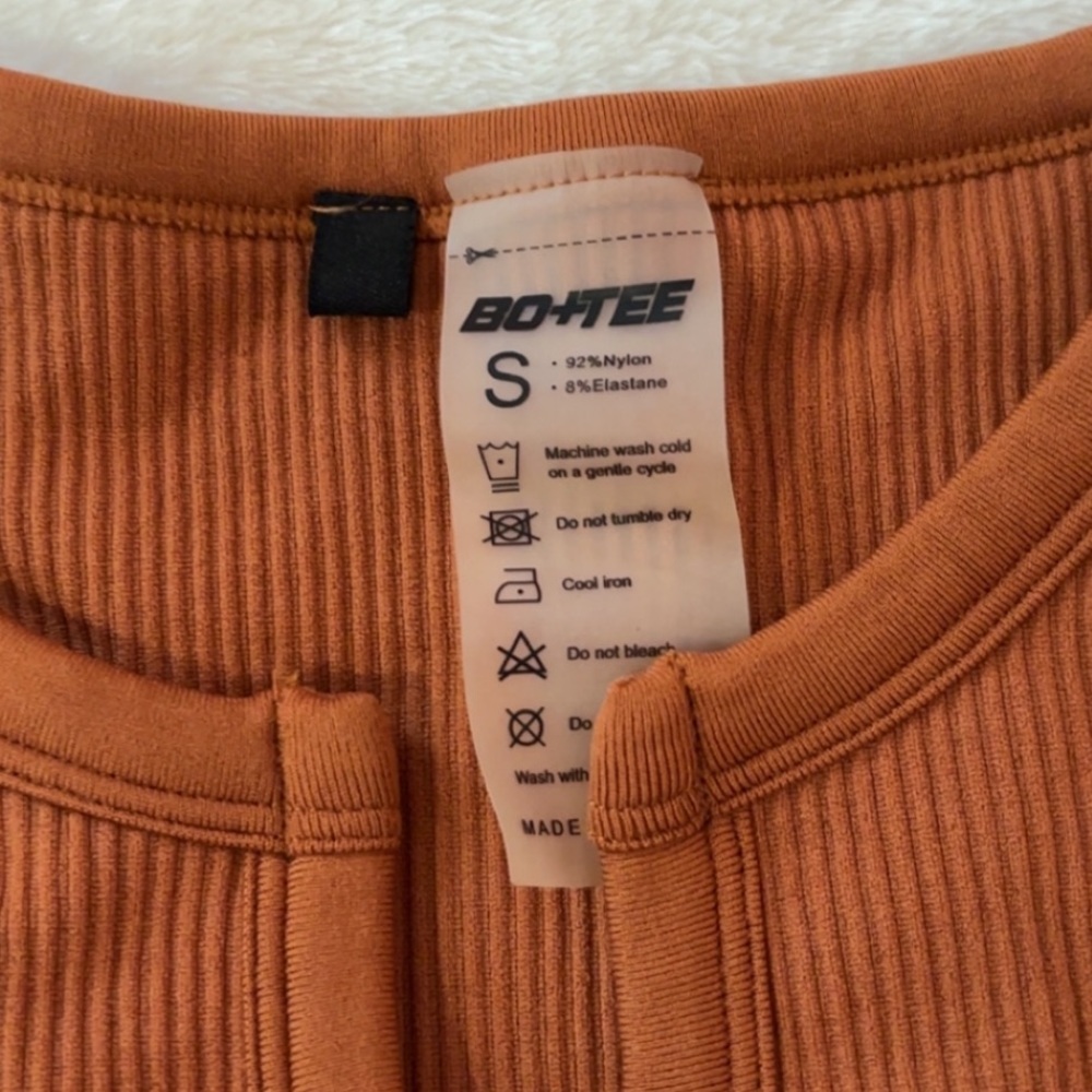NWOT Oh Polly Ribbed Crop Top - Picture 9 of 9